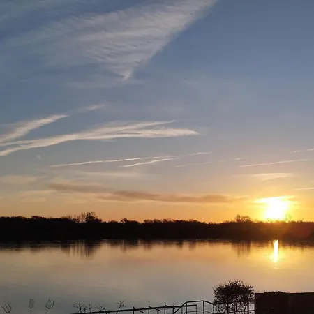 펜션 Duplex En Bord De Loire